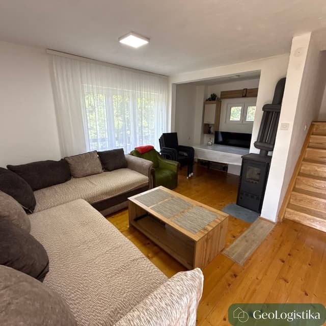 https://gzhaxpeurpuemedskgsg.supabase.co/storage/v1/object/public/properties_gallery/properties/0.0020147532848238114-image-XWRR344311-4-7.jpg