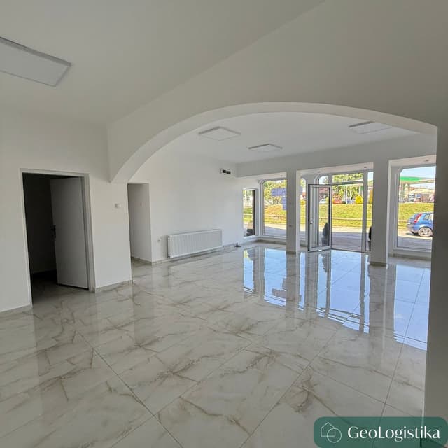 https://gzhaxpeurpuemedskgsg.supabase.co/storage/v1/object/public/properties_gallery/properties/0.7163596016841043-image-XWRR344311-4-6.jpg