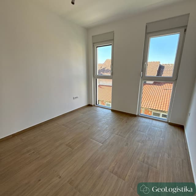 https://gzhaxpeurpuemedskgsg.supabase.co/storage/v1/object/public/properties_gallery/properties/0.7731508164782994-image-XWRR344311-4-10.jpg